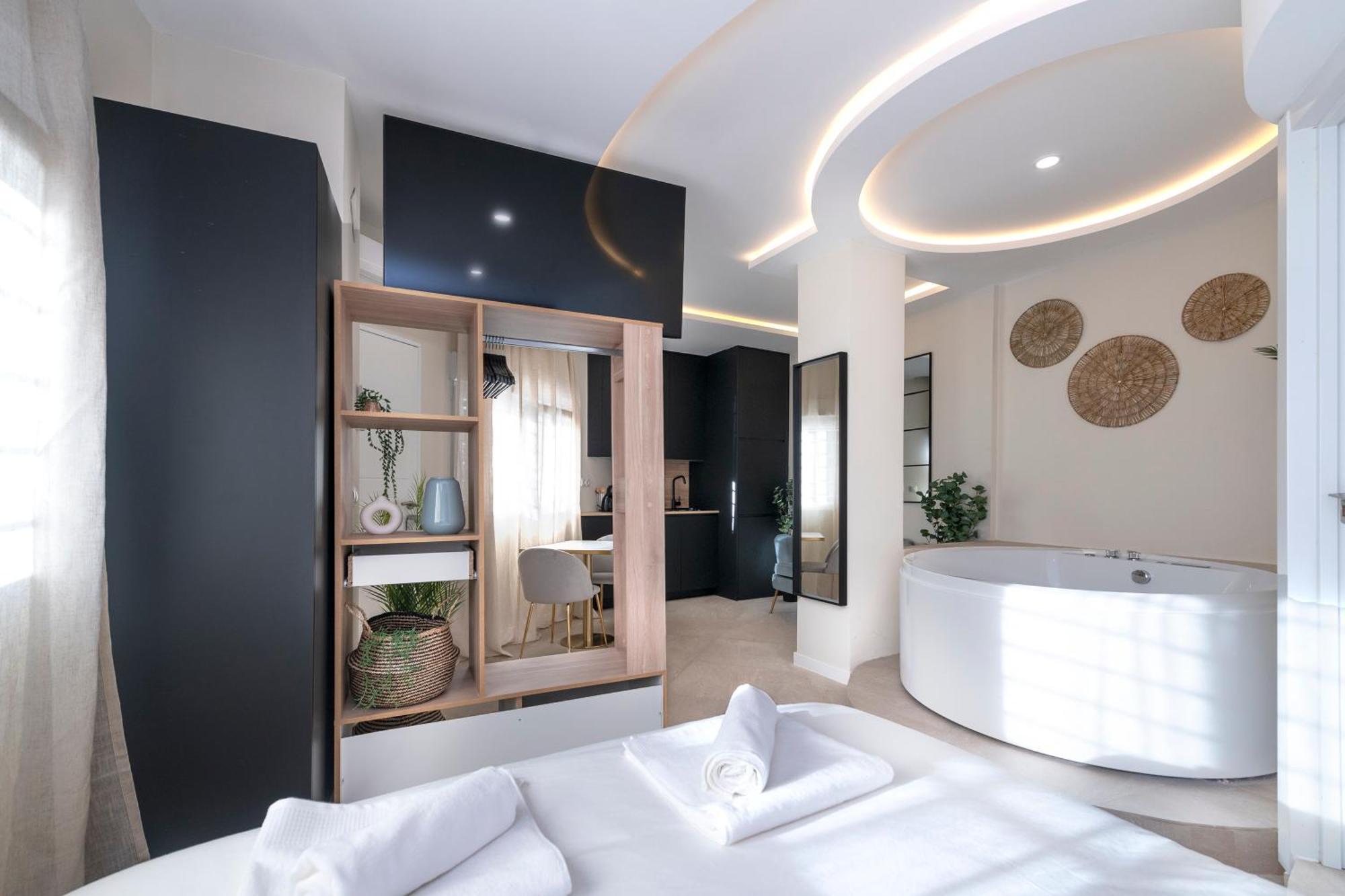 Malaga Boutique V.V Luxury Jacuzzy Apartment Luaran gambar